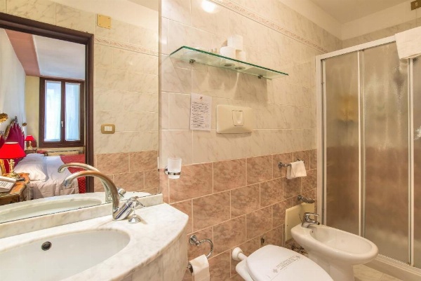 Hotel La Fenice et Des Artistes image 16