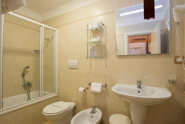 Hotel La Fenice et Des Artistes image 30